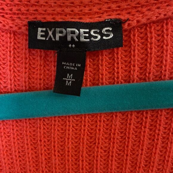 Express Sweater Salmon with Dropped Shoulder Work or Weekend Size Medium - Picture 2 of 9